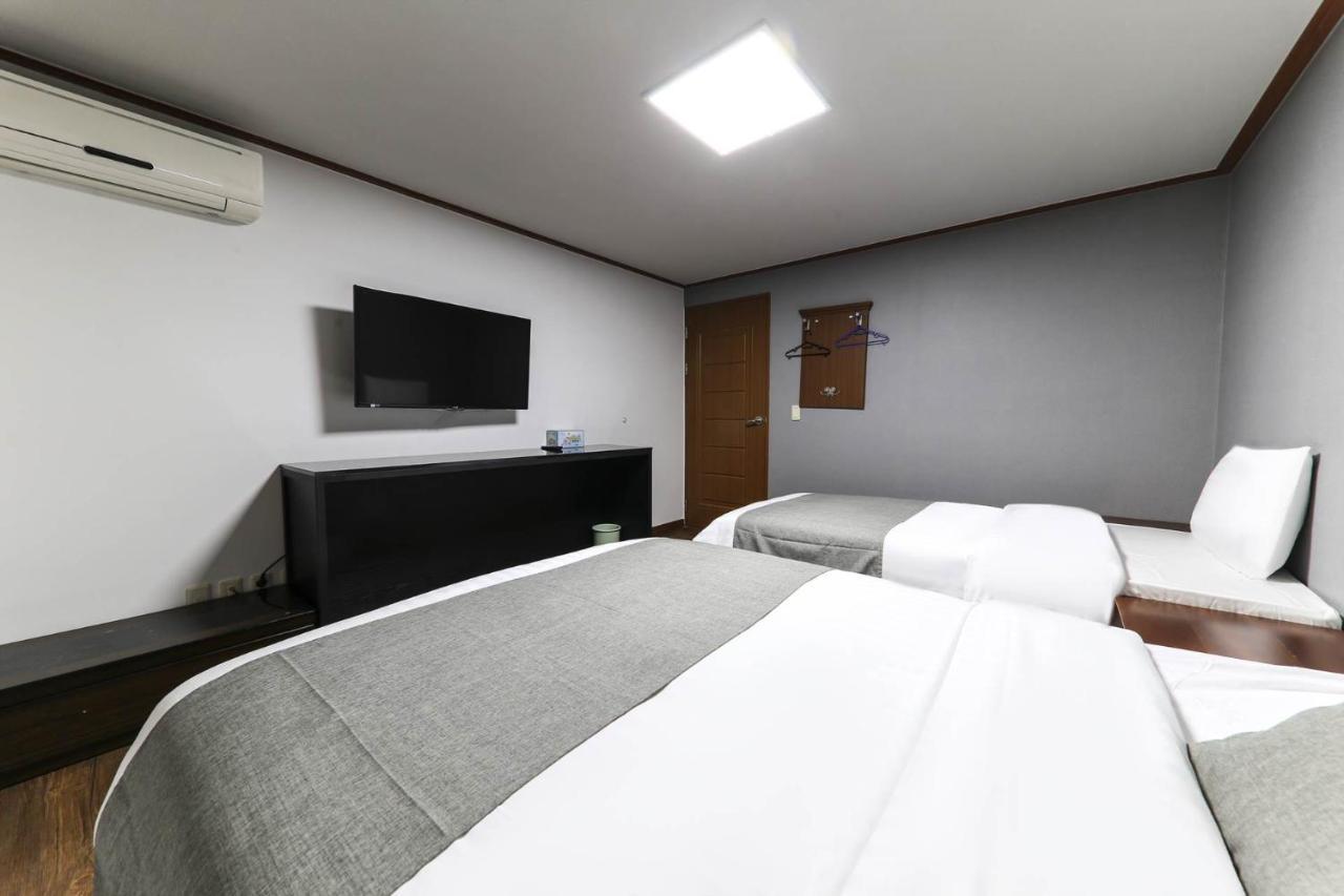 Major Hotel Чечжу Екстер'єр фото
