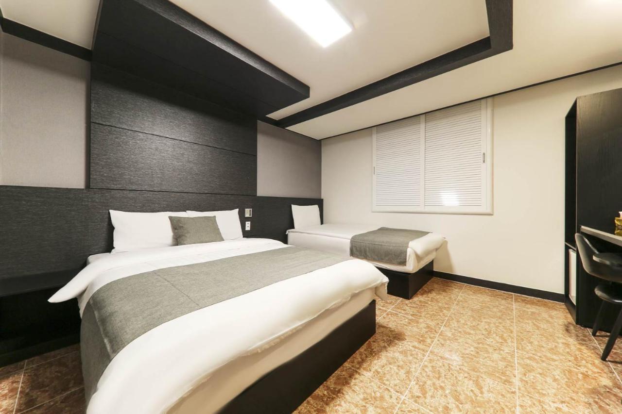 Major Hotel Чечжу Екстер'єр фото