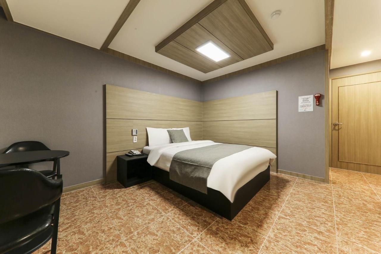 Major Hotel Чечжу Екстер'єр фото