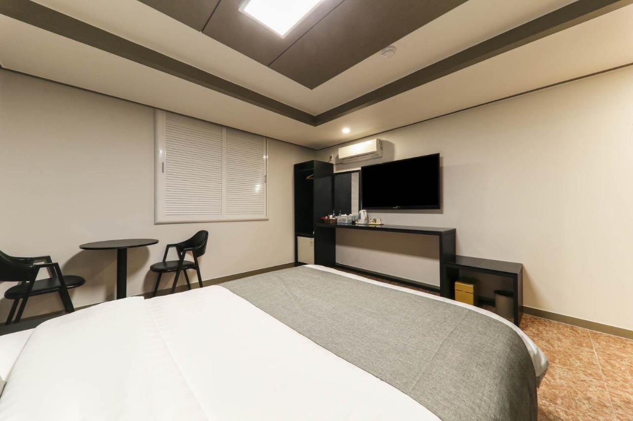 Major Hotel Чечжу Екстер'єр фото