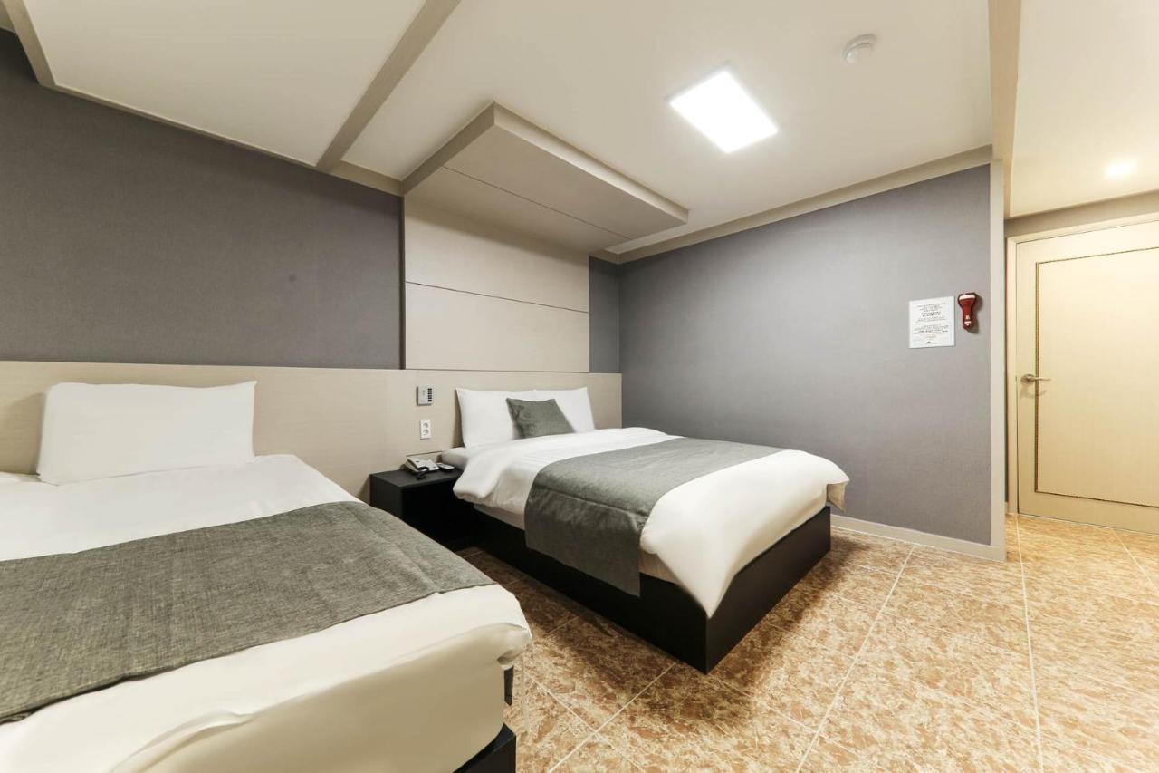 Major Hotel Чечжу Екстер'єр фото