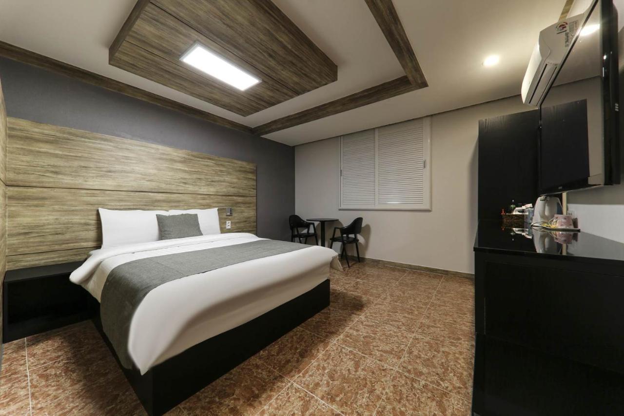 Major Hotel Чечжу Екстер'єр фото