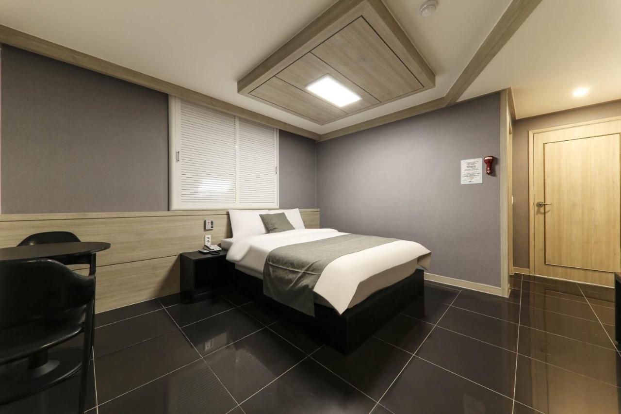Major Hotel Чечжу Екстер'єр фото