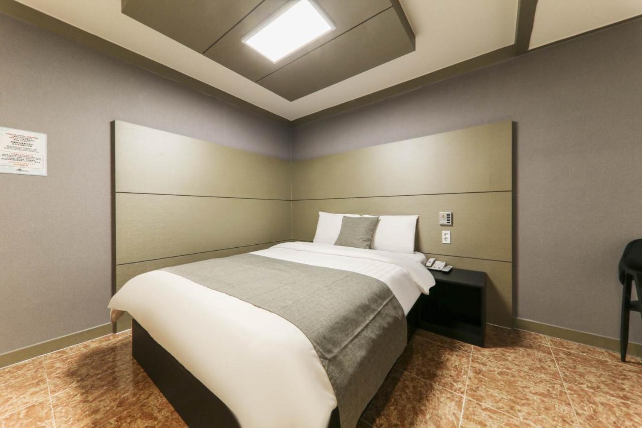 Major Hotel Чечжу Екстер'єр фото