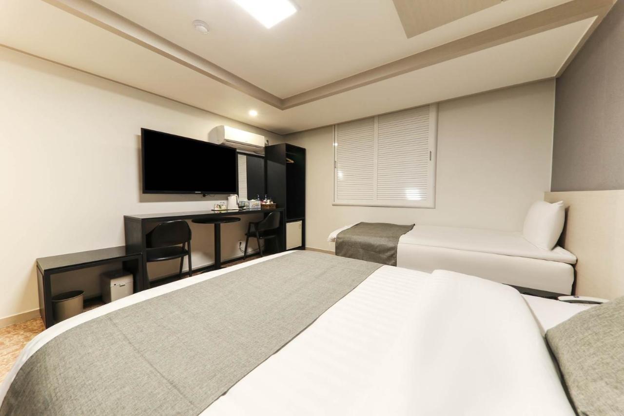 Major Hotel Чечжу Екстер'єр фото